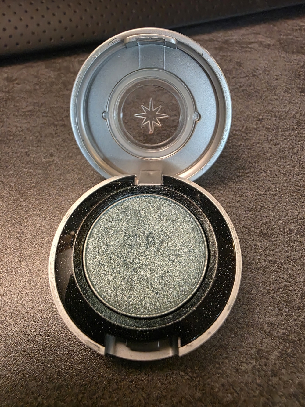 Urban Decay: AQUARIUS Teal Shimmer Single Eyeshadow